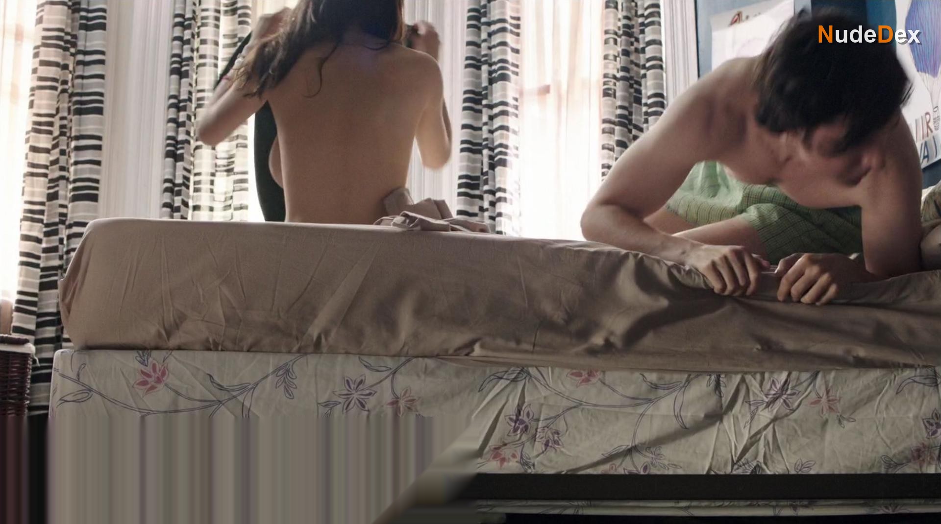Alexandra Daddario in Baked In Brooklyn, photo 5