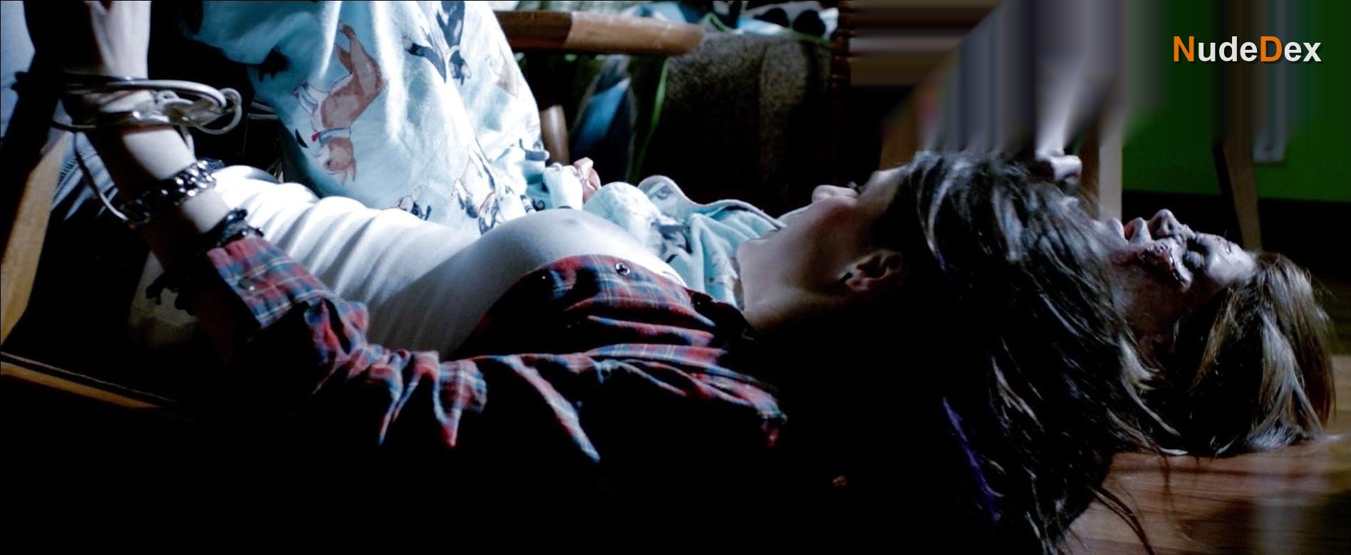 Alexandra Daddario in Burying The Ex, photo 8