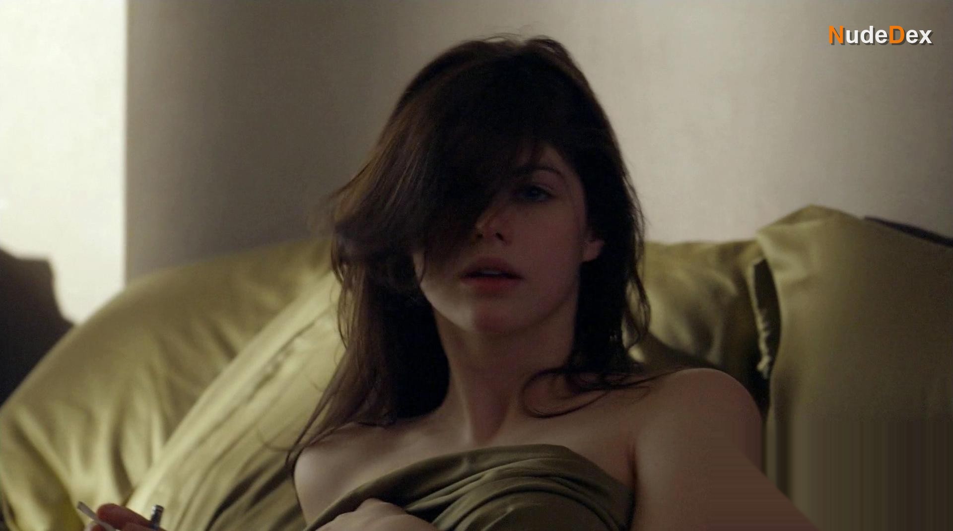 Alexandra Daddario in Conviction, photo 3