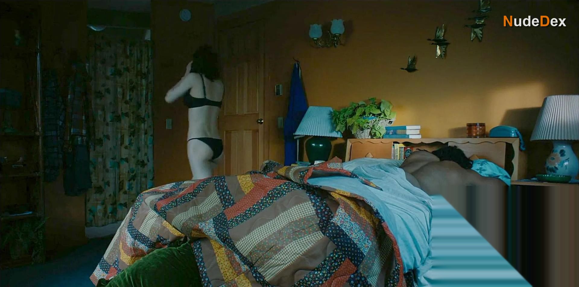 Alexandra Daddario in Couples Weekend, photo 1