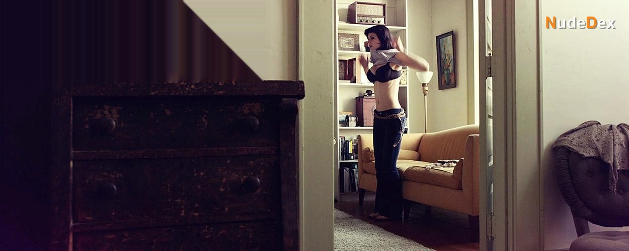 Alexandra Daddario in Texas Chainsaw 3d, photo 7
