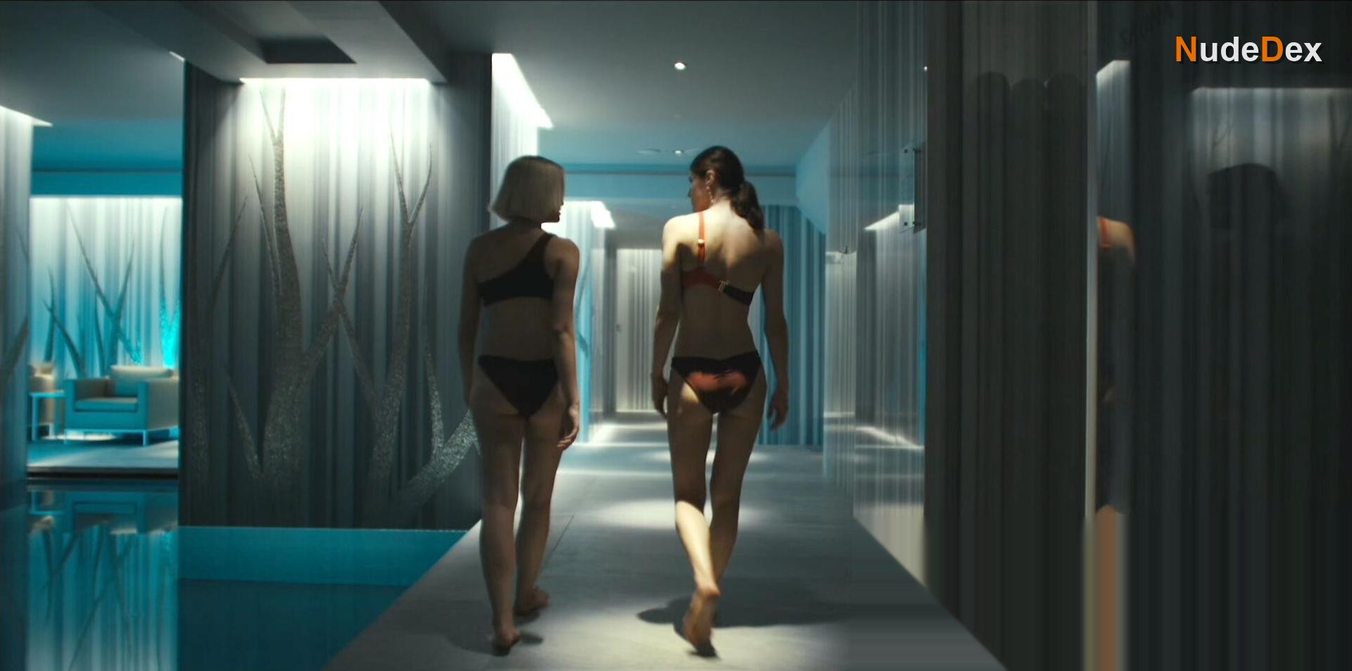 Kate Lyn Sheil in The Girlfriend Experience
