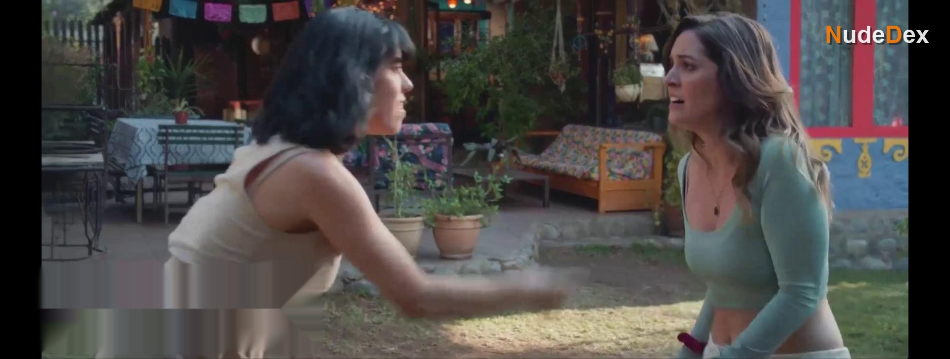 Alexis De Anda in My Mother In Law Hates Me, photo 4