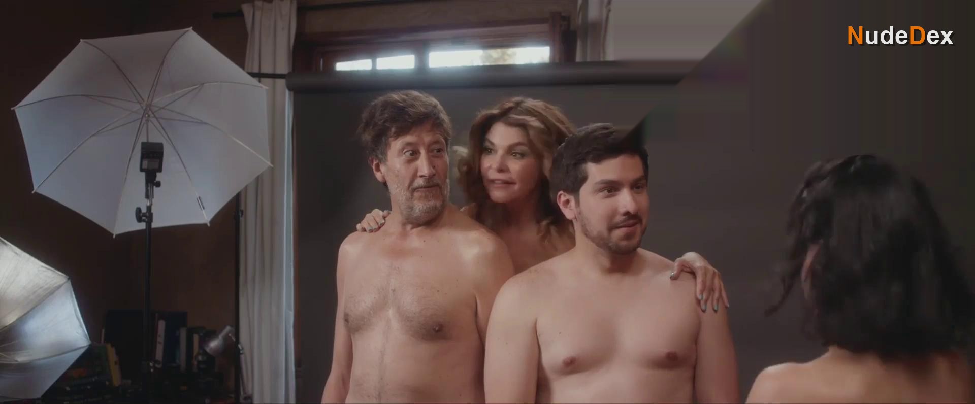 Alexis De Anda in My Mother In Law Hates Me, photo 14