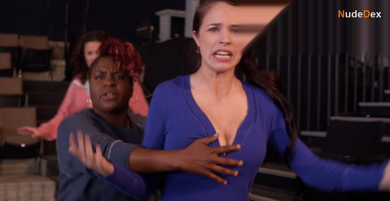 Alexis Knapp in Pitch Perfect, photo 5