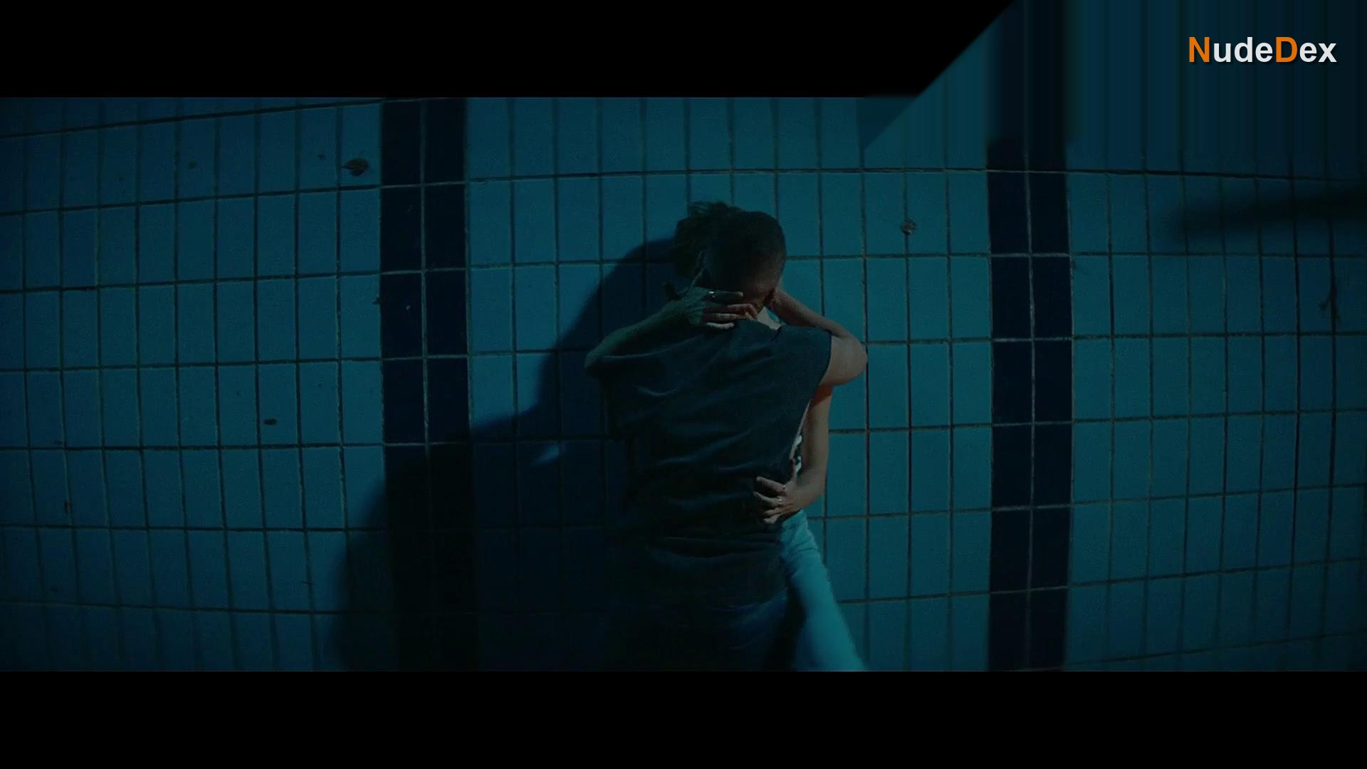 Alexis Ren in The Enforcer, photo 7