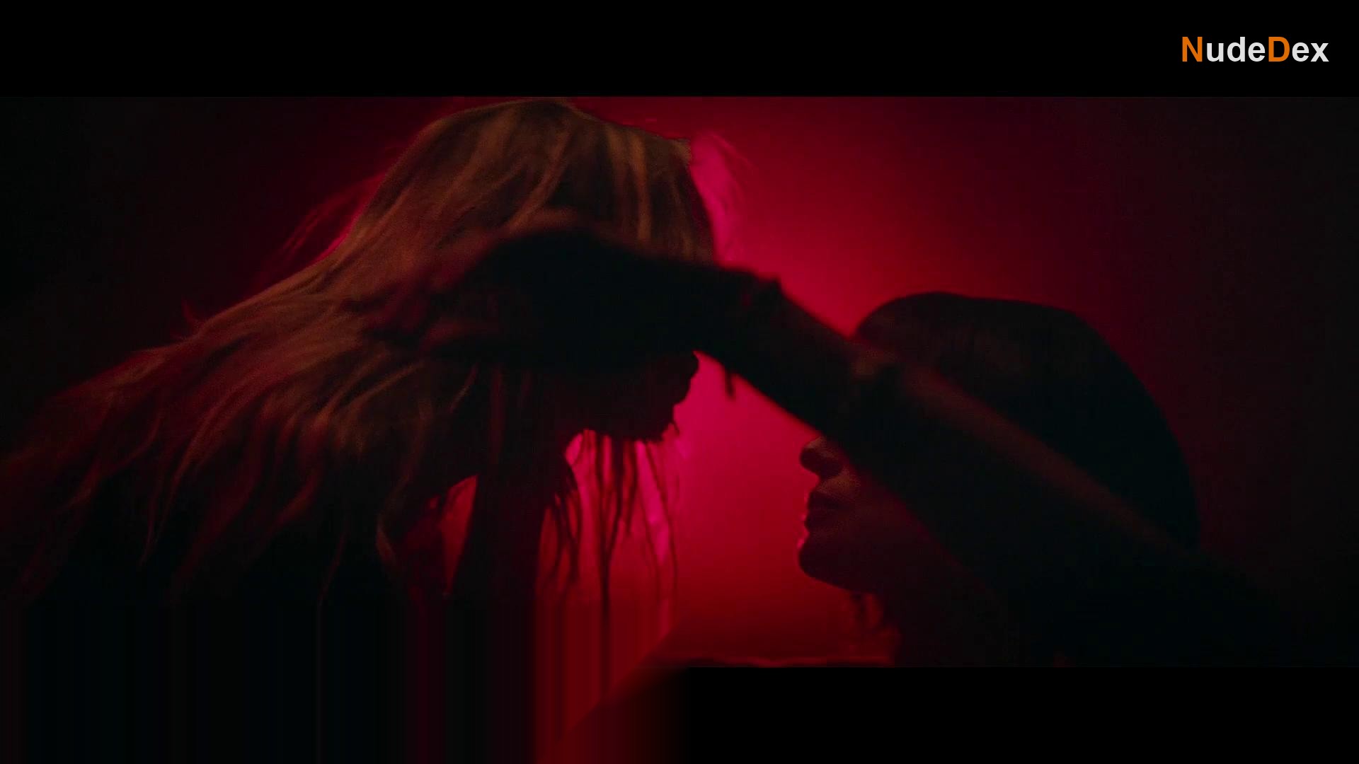 Alexis Ren in The Enforcer, photo 8