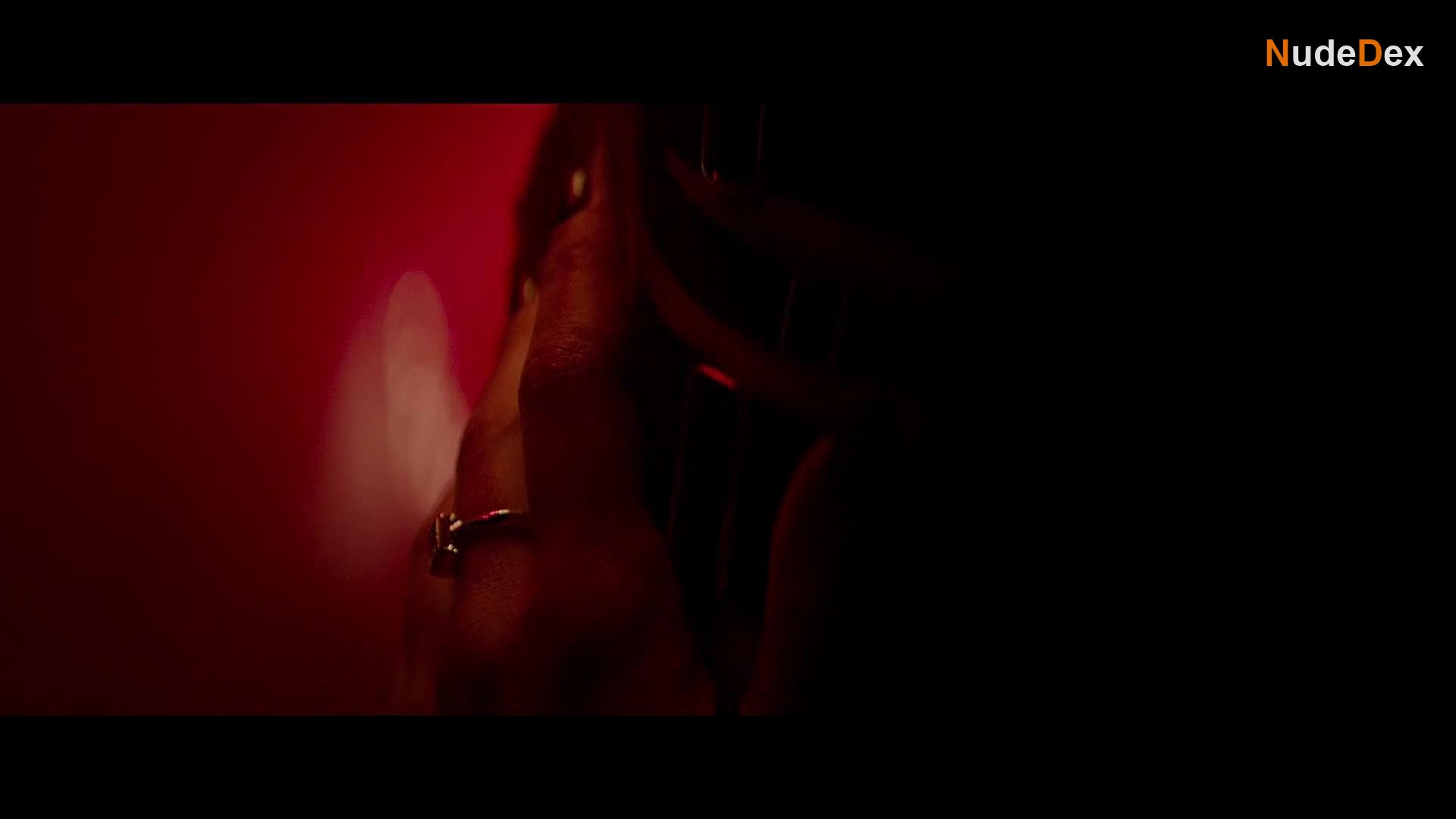 Alexis Ren in The Enforcer, photo 9