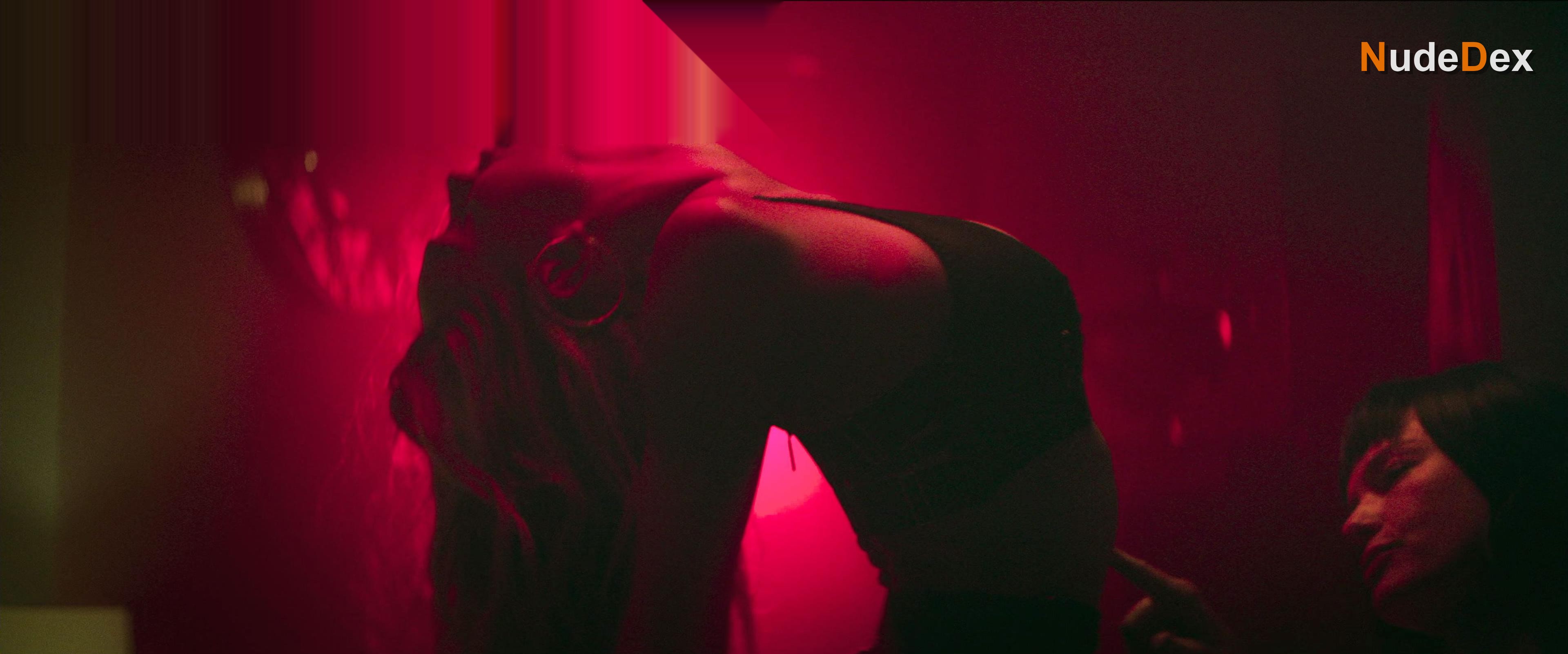 Alexis Ren in The Enforcer, photo 17