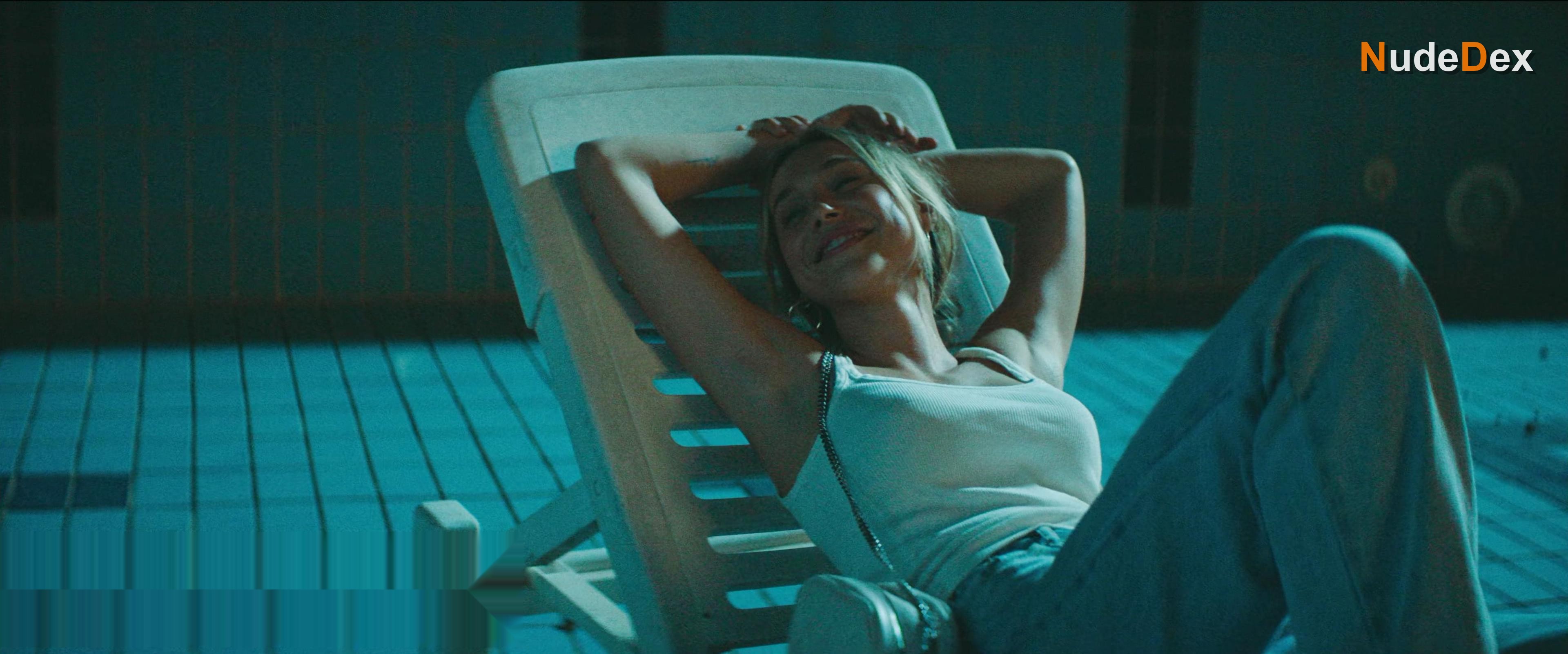 Alexis Ren in The Enforcer, photo 22