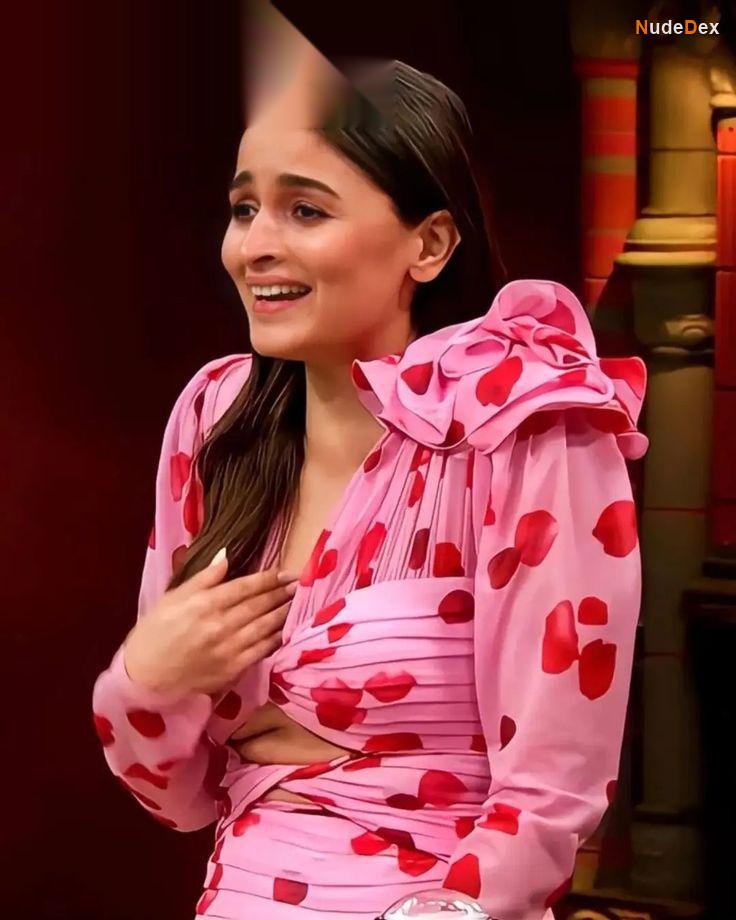 Alia Bhatt in Humpty Sharma Ki Dulhania, photo 15