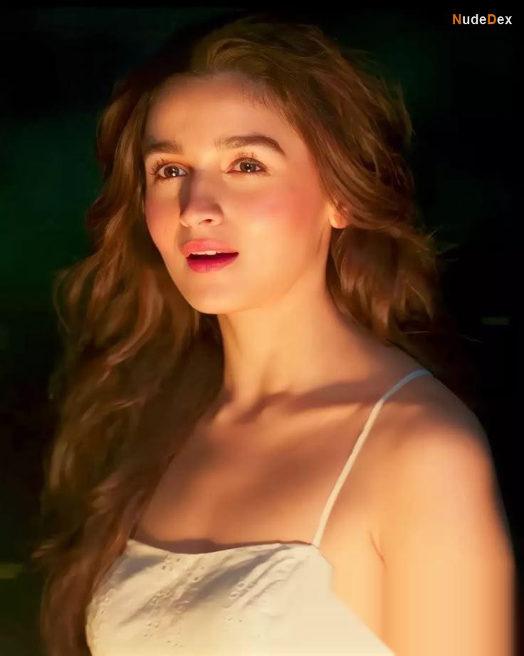 Alia Bhatt in Humpty Sharma Ki Dulhania, photo 26