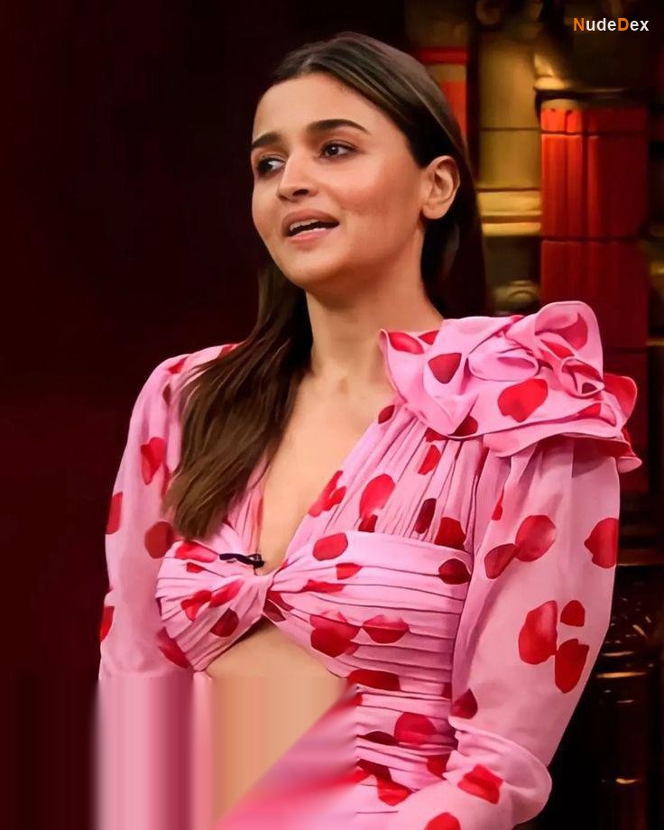 Alia Bhatt in Humpty Sharma Ki Dulhania, photo 27