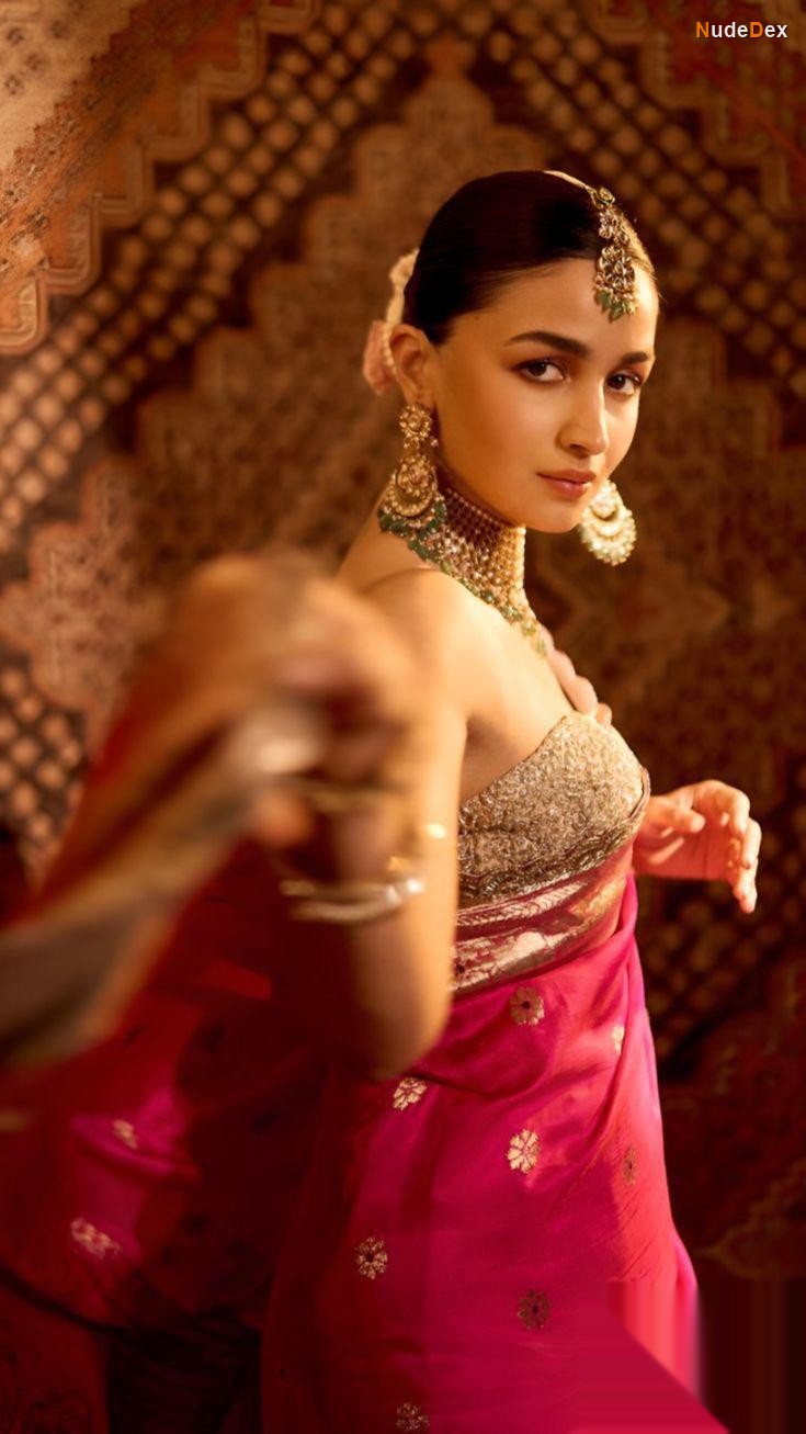 Alia Bhatt in Humpty Sharma Ki Dulhania, photo 33