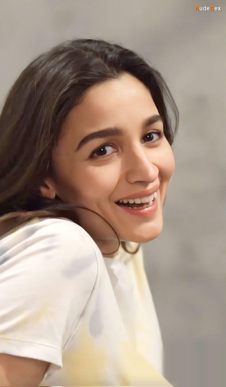 Alia Bhatt in Humpty Sharma Ki Dulhania, photo 35