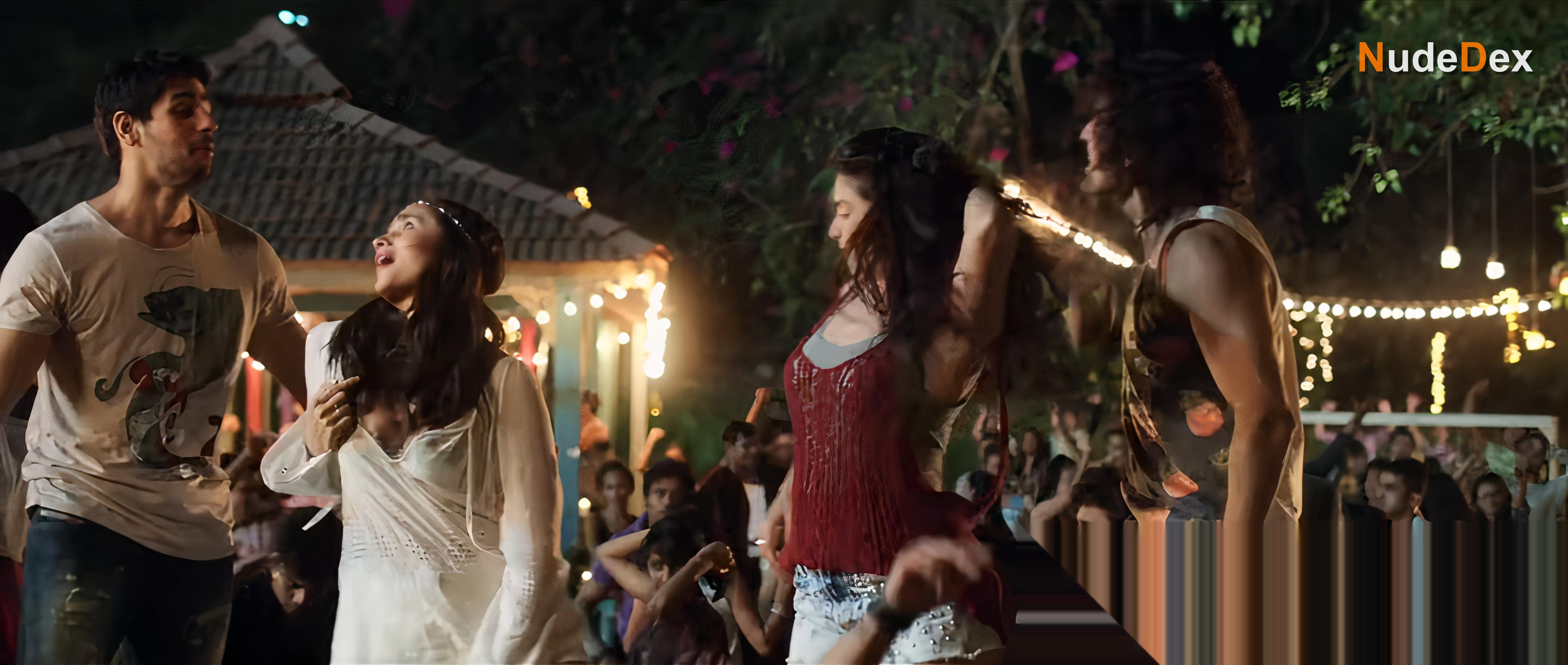 Alia Bhatt in Kapoor Sons, photo 1