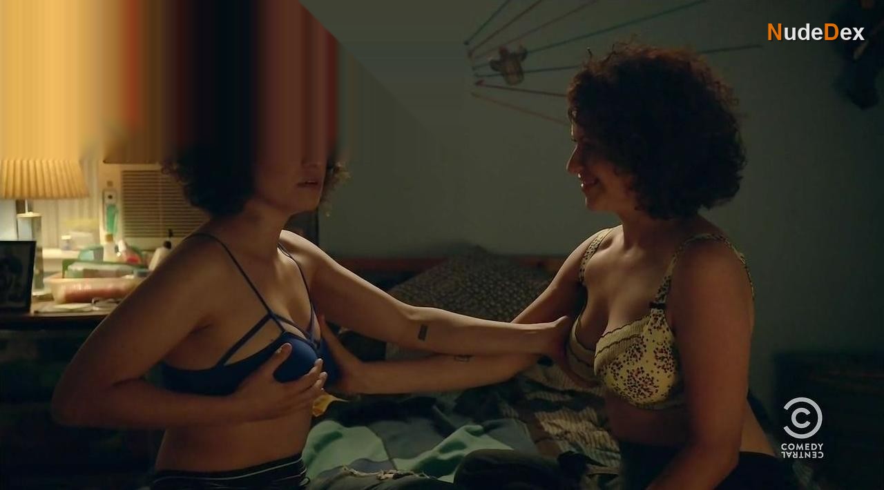 Alia Shawkat in Broad City, photo 1