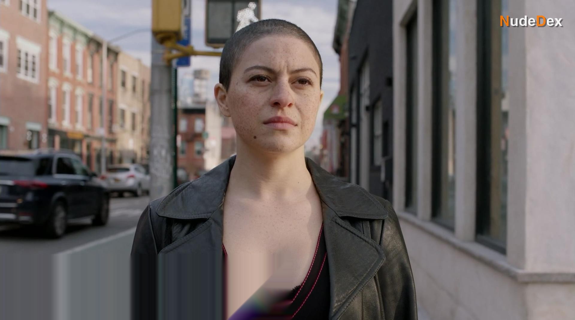 Alia Shawkat in Search Party, photo 7