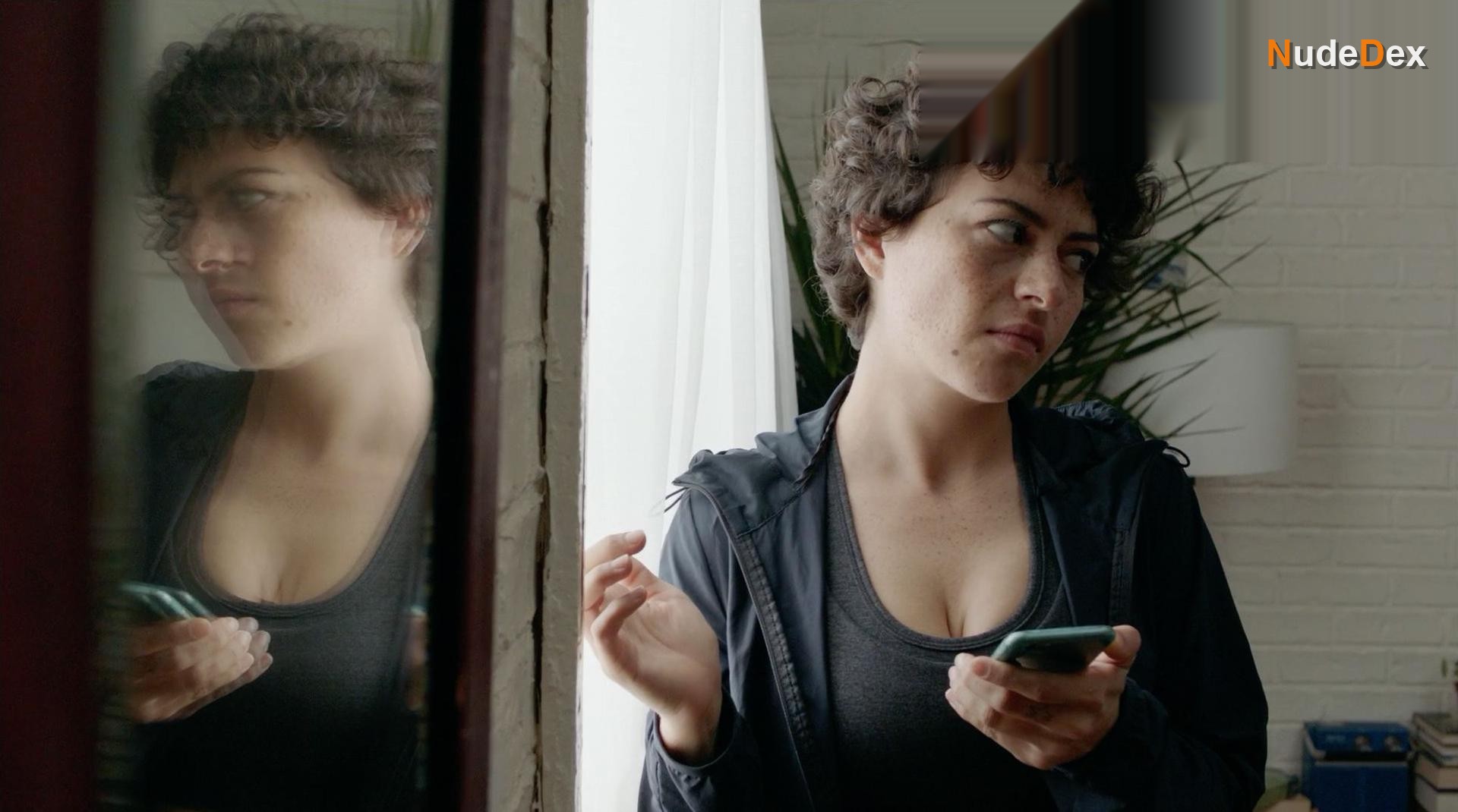 Alia Shawkat in Search Party, photo 8