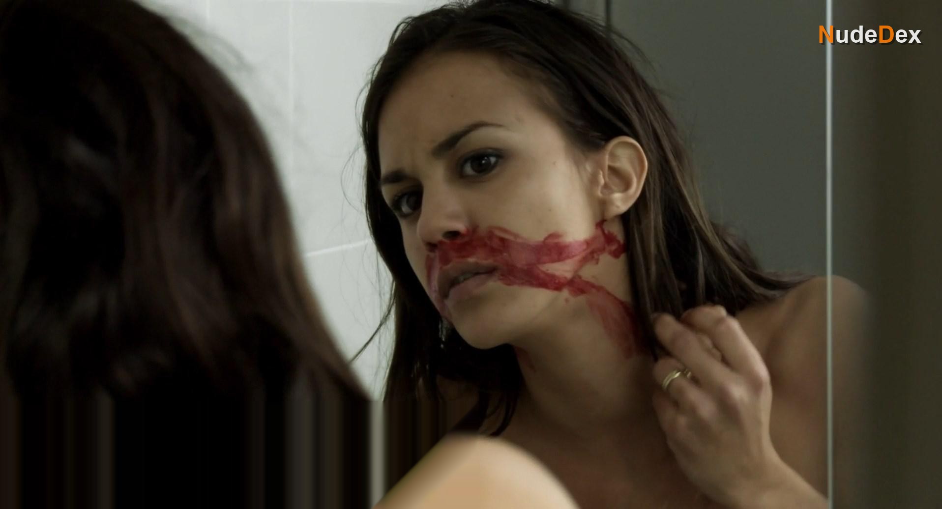 Alice Belaidi in Flowers Of Evil, photo 13