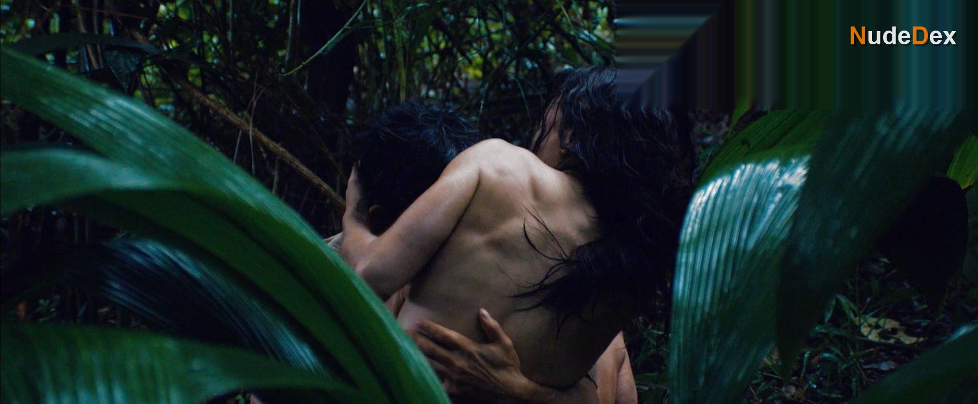 Alice Braga in Ardor, photo 3