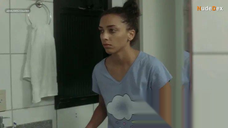 Alice Carvalho in Septo, photo 3