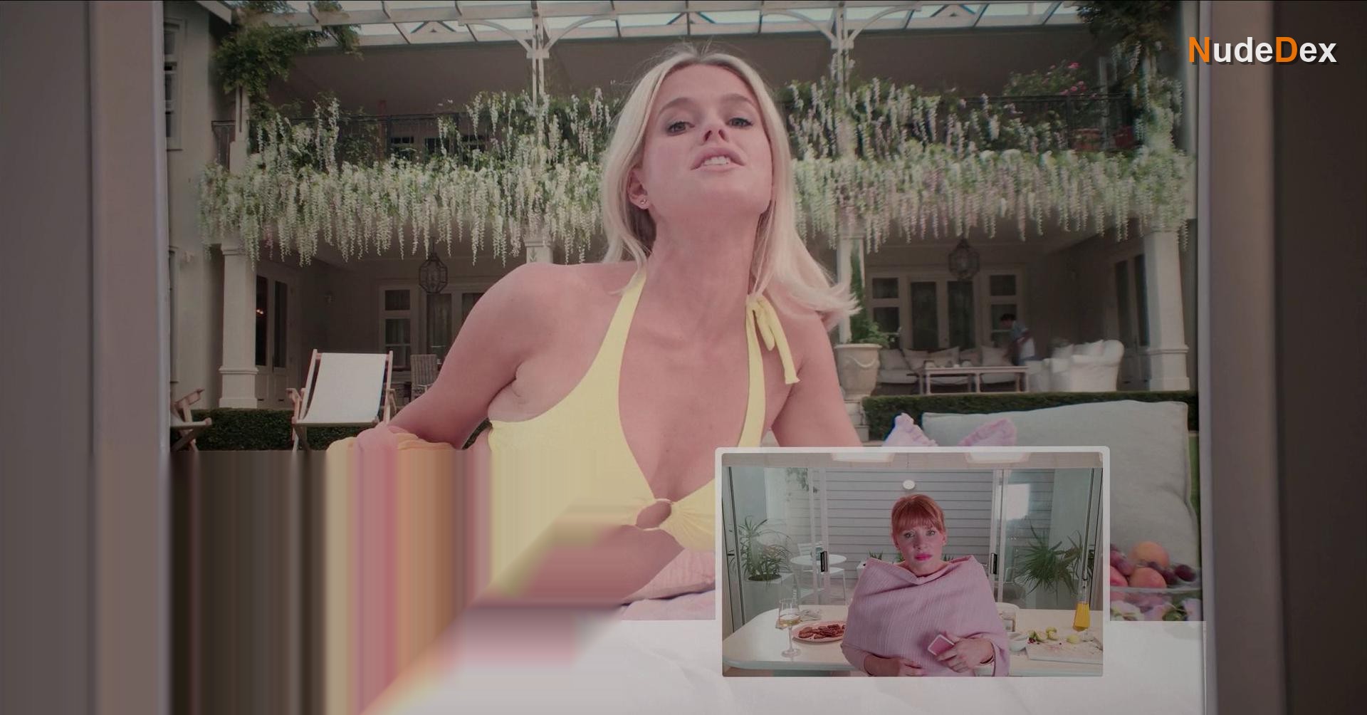 Black Mirror in Black Mirror, photo 9