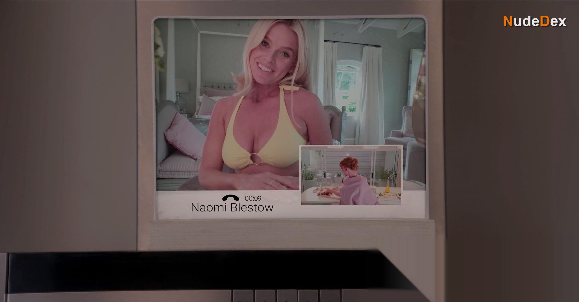 Black Mirror in Black Mirror, photo 13