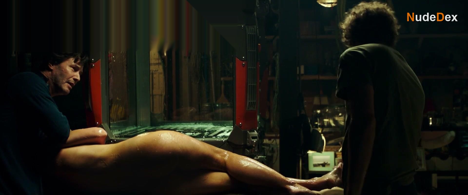 Alice Eve in Replicas, photo 22