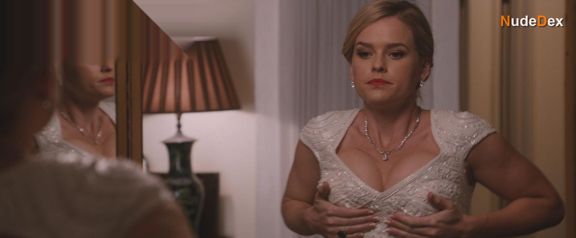 Alice Eve in The Con Is On, photo 4