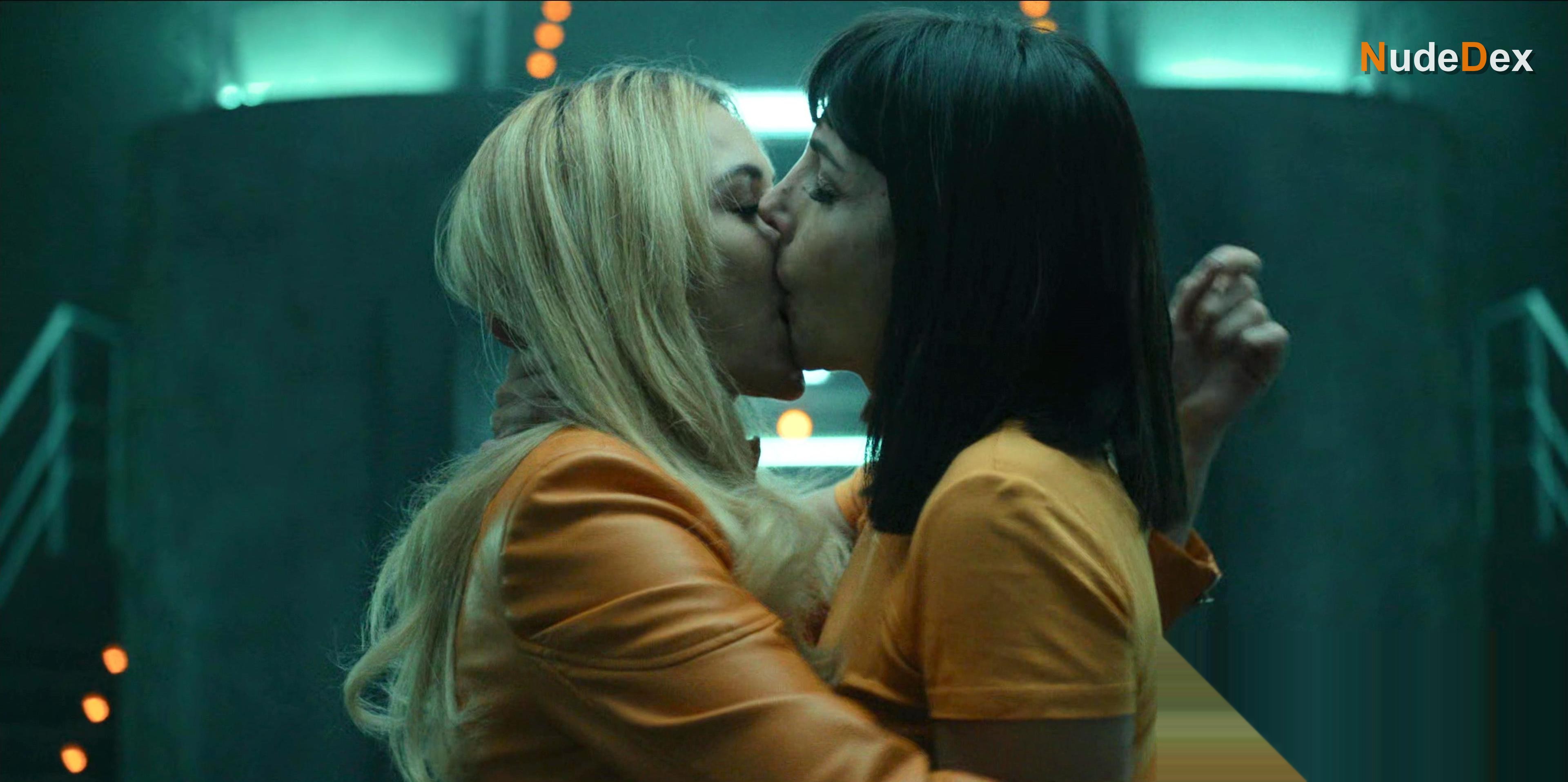 Alicia Fernandez in Billionaires Bunker, photo 1