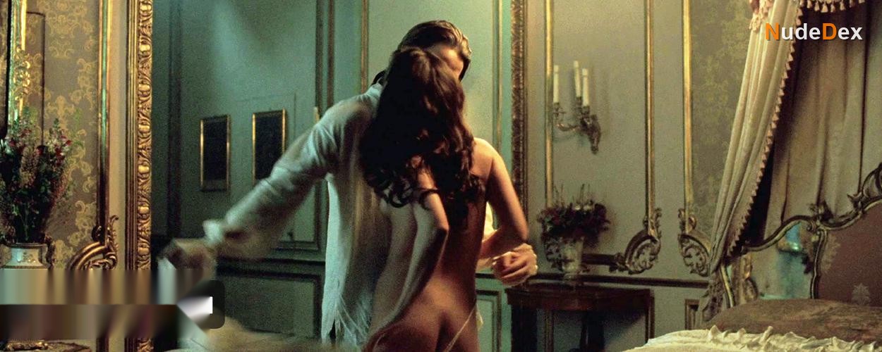 Alicia Vikander in A Royal Affair, photo 3