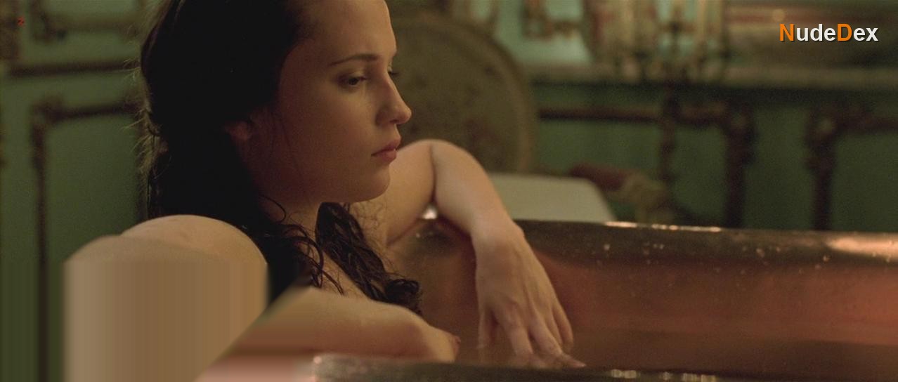 Alicia Vikander in A Royal Affair, photo 6