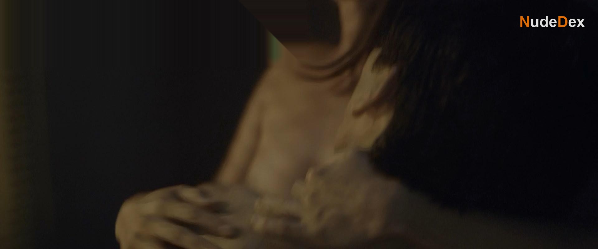 Alicia Vikander in Earthquake Bird, photo 22