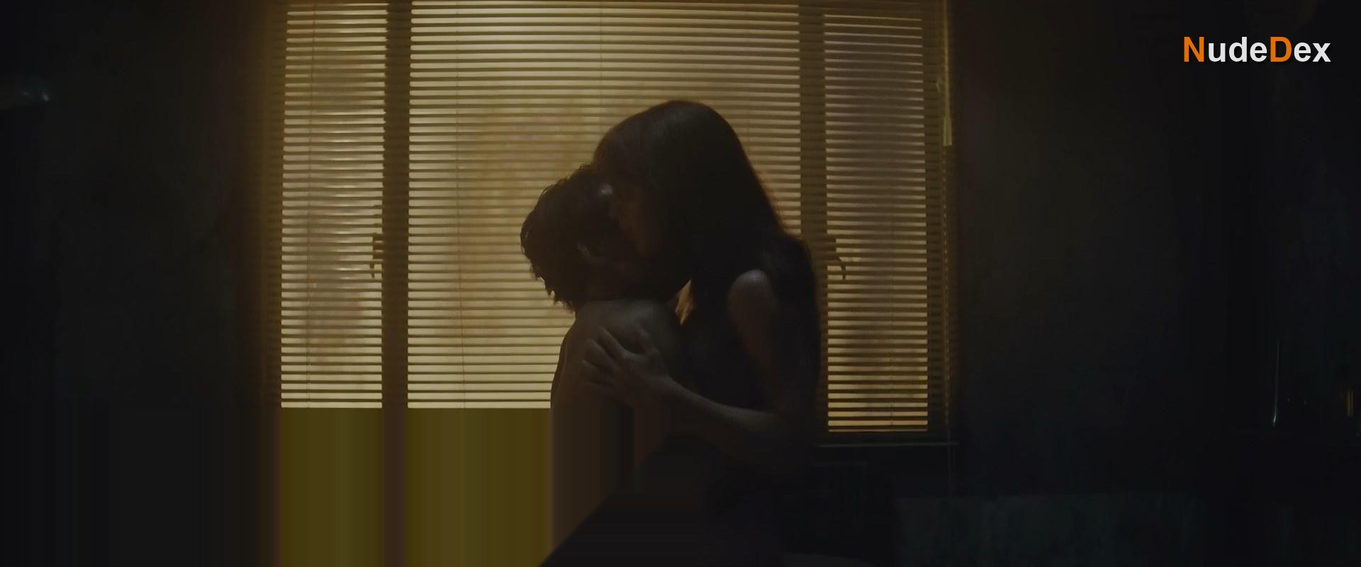 Alicia Vikander in Earthquake Bird, photo 23