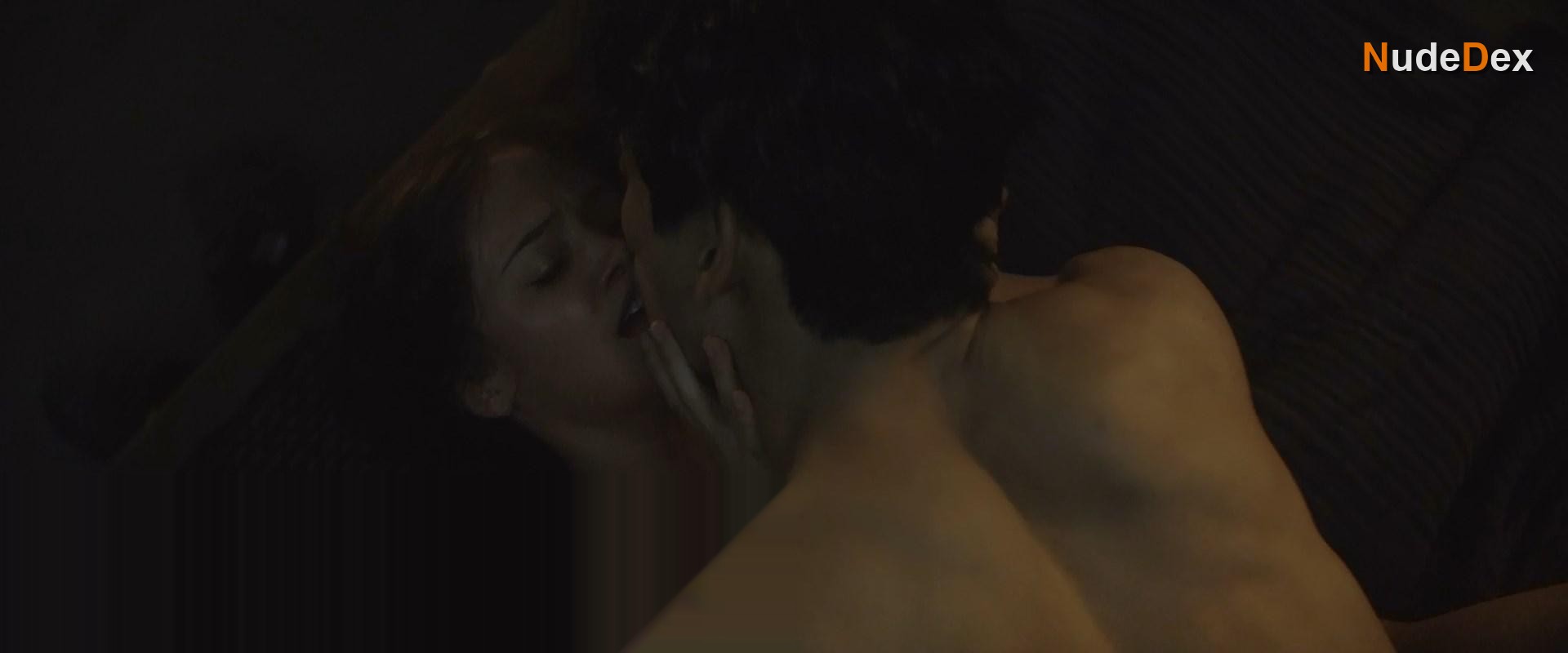 Alicia Vikander in Earthquake Bird, photo 24