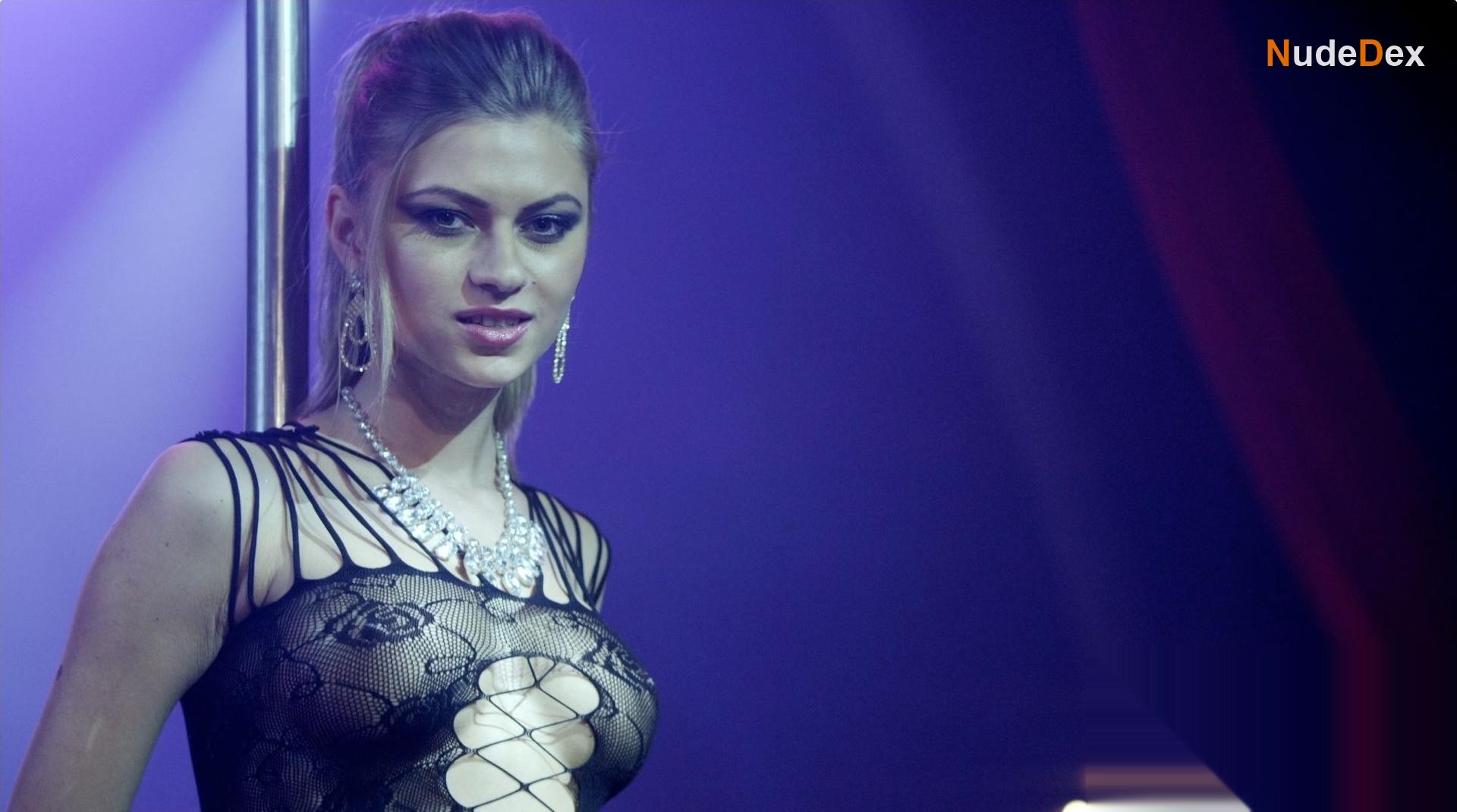 Alina Minzu in Fright Night 2, photo 8