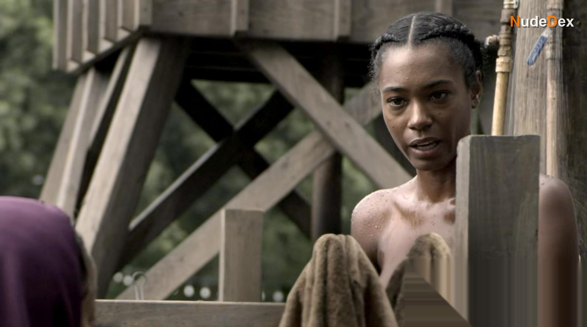 Alise Willis in Ruthless, photo 2