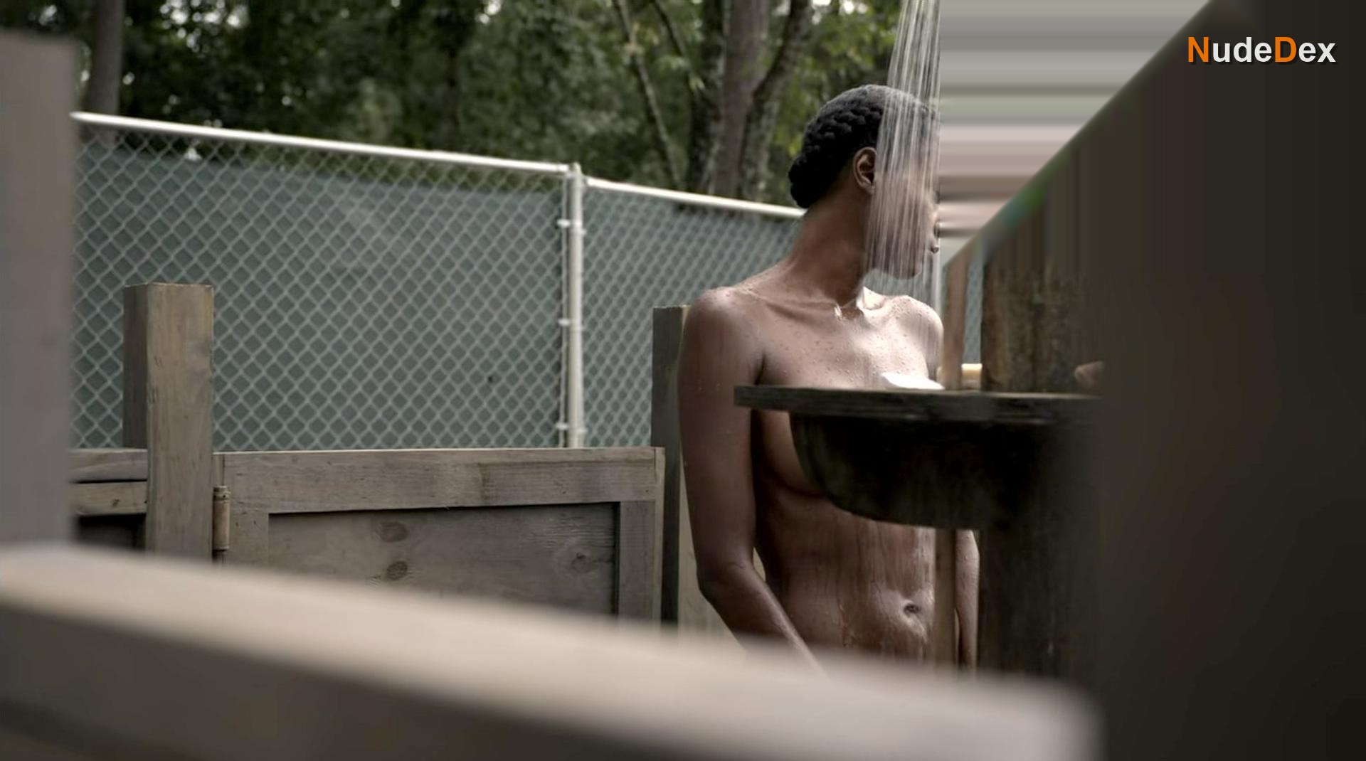 Alise Willis in Ruthless, photo 5