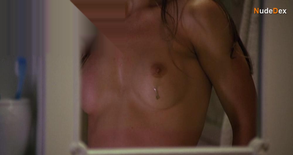 Alison Brie in Born, photo 3