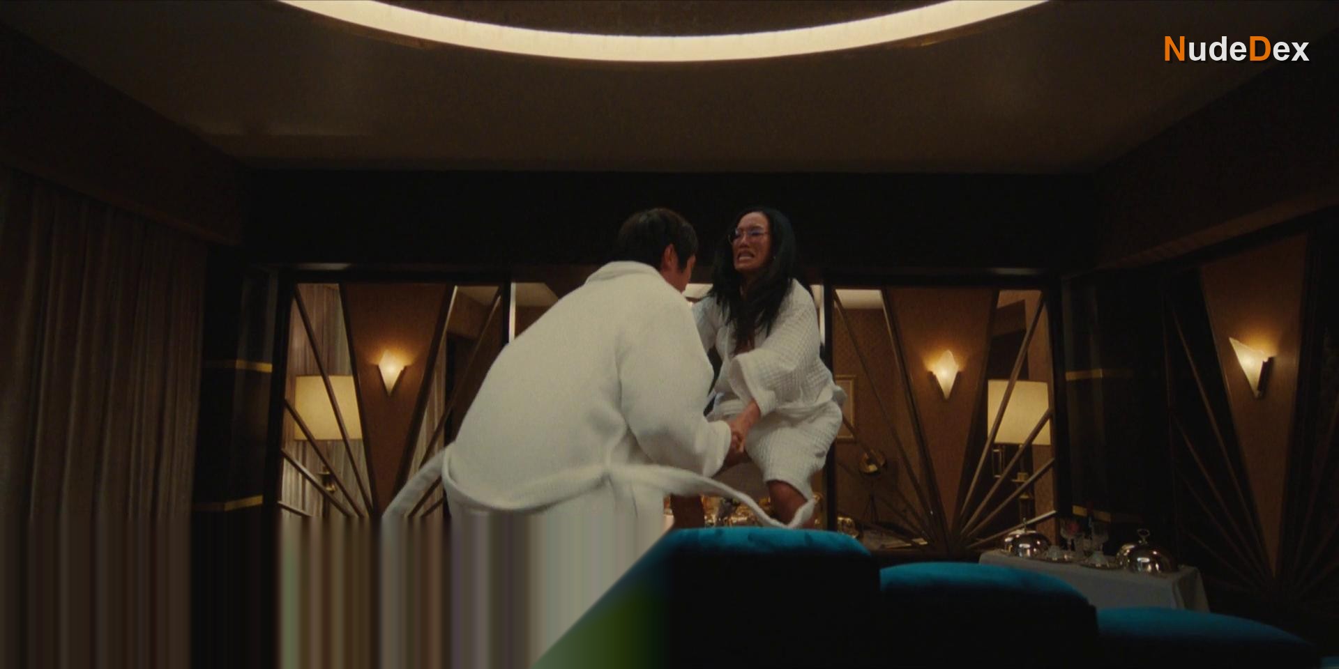 Ali Wong in Beef, photo 11
