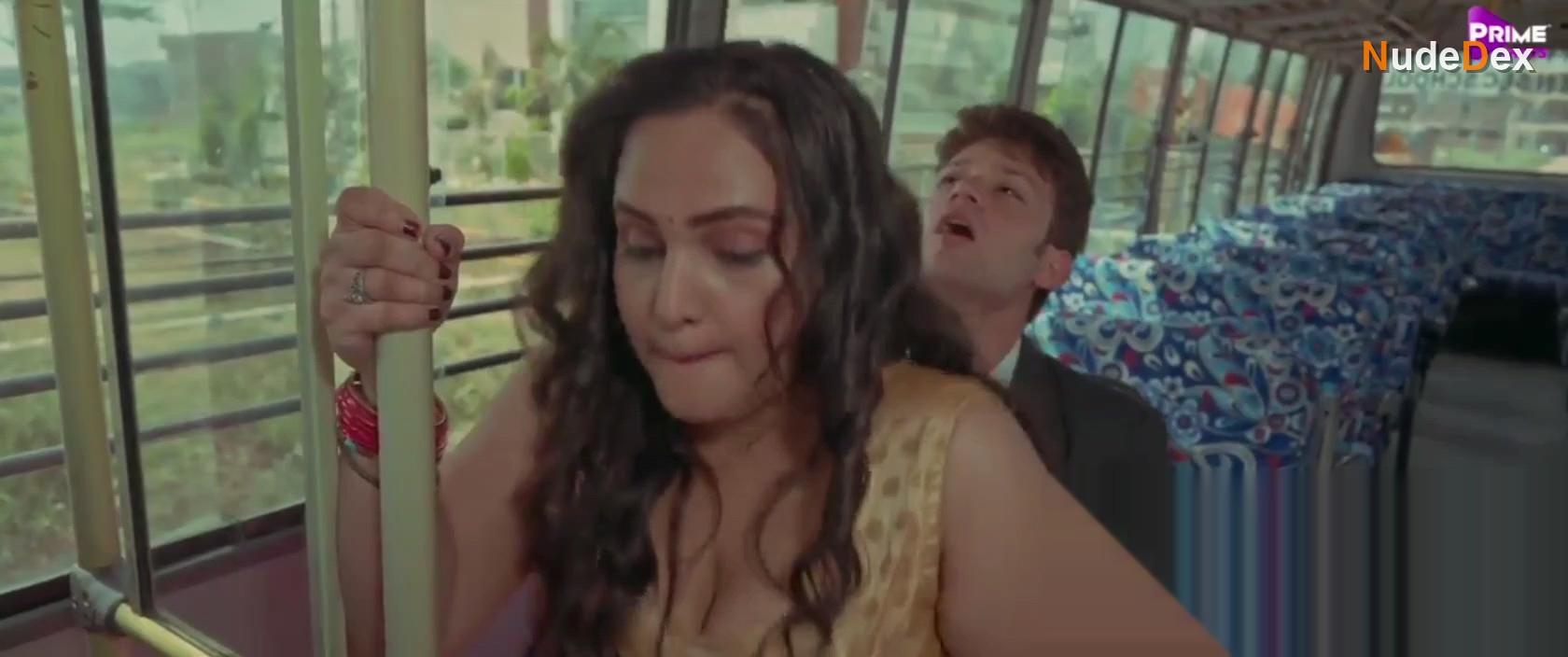 Aliya Naaz in Mrs Teacher, photo 10