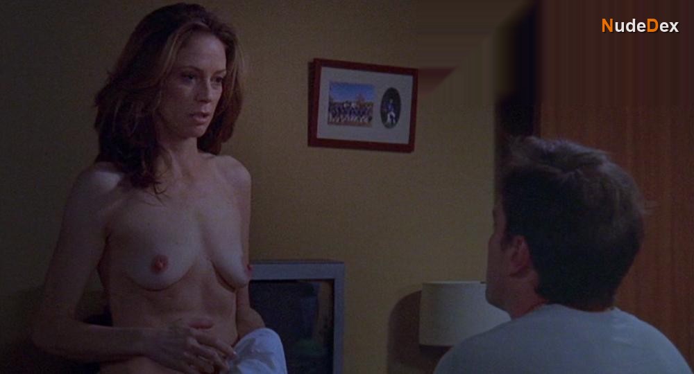 Ally Walker in Tell Me You Love Me, photo 3