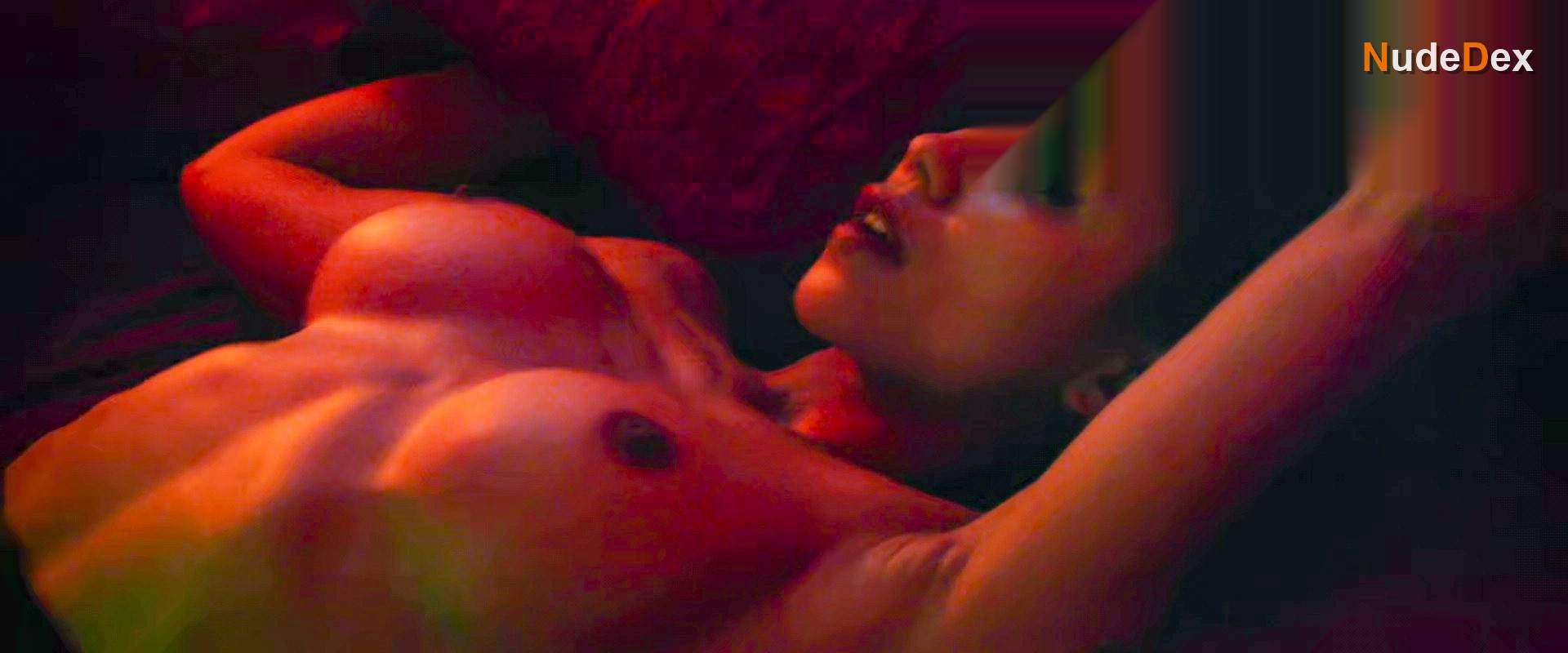 Alona Hertha in Citizen Vigilante, photo 8
