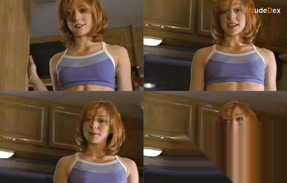 Alyson Hannigan in Hayley Wagner, Star, photo 2