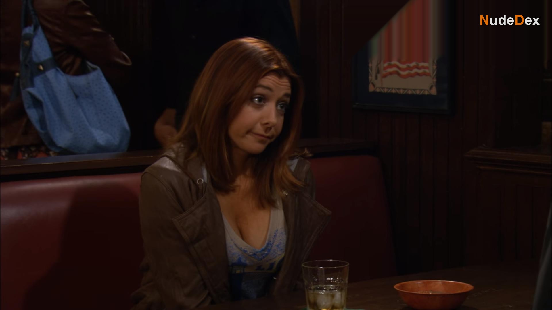 Rachel Bilson in How I Met Your Mother
