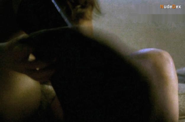 Alyssa Milano in Below Utopia, photo 10