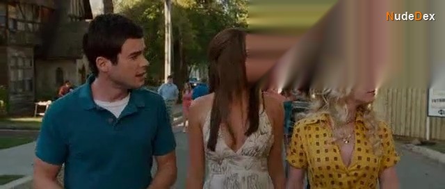 Sydney White in Sydney White, photo 17