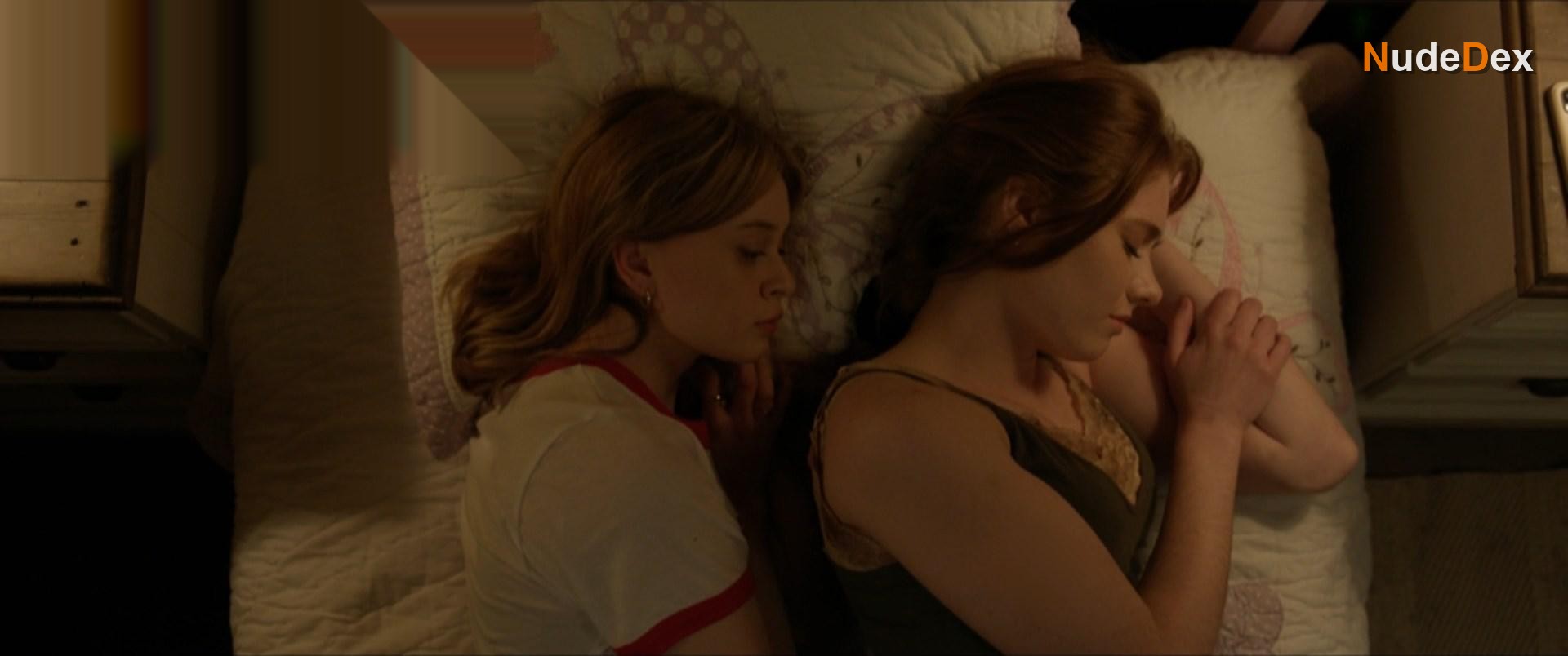 Amanda Fix in Lowlifes, photo 6