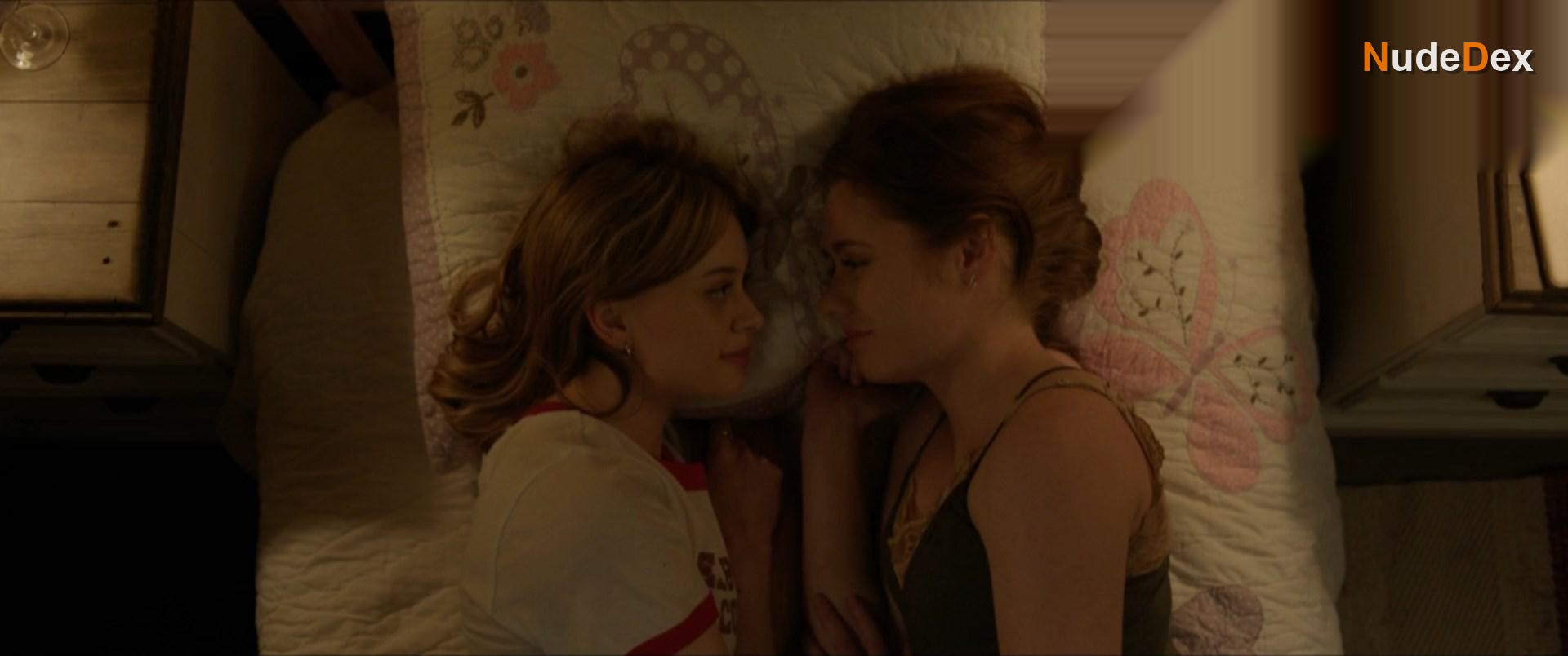 Amanda Fix in Lowlifes, photo 8